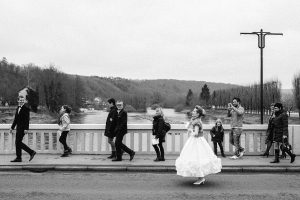 Ernestine et sa famille reportage de mariage a Paris et dans toute la France